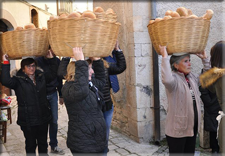 Il Pane e le Fave a Provvidenti