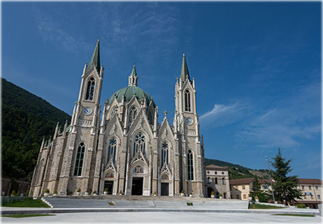 Edifici di culto e monasteri